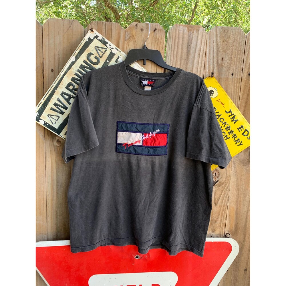 Vintage 90s Tommy Hilfiger Black and red embroidered logo tee fashion Size XL